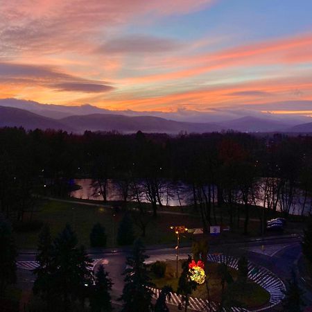 Elizjum Apartament Nad Termami Cieplice Jelenia Góra Buitenkant foto