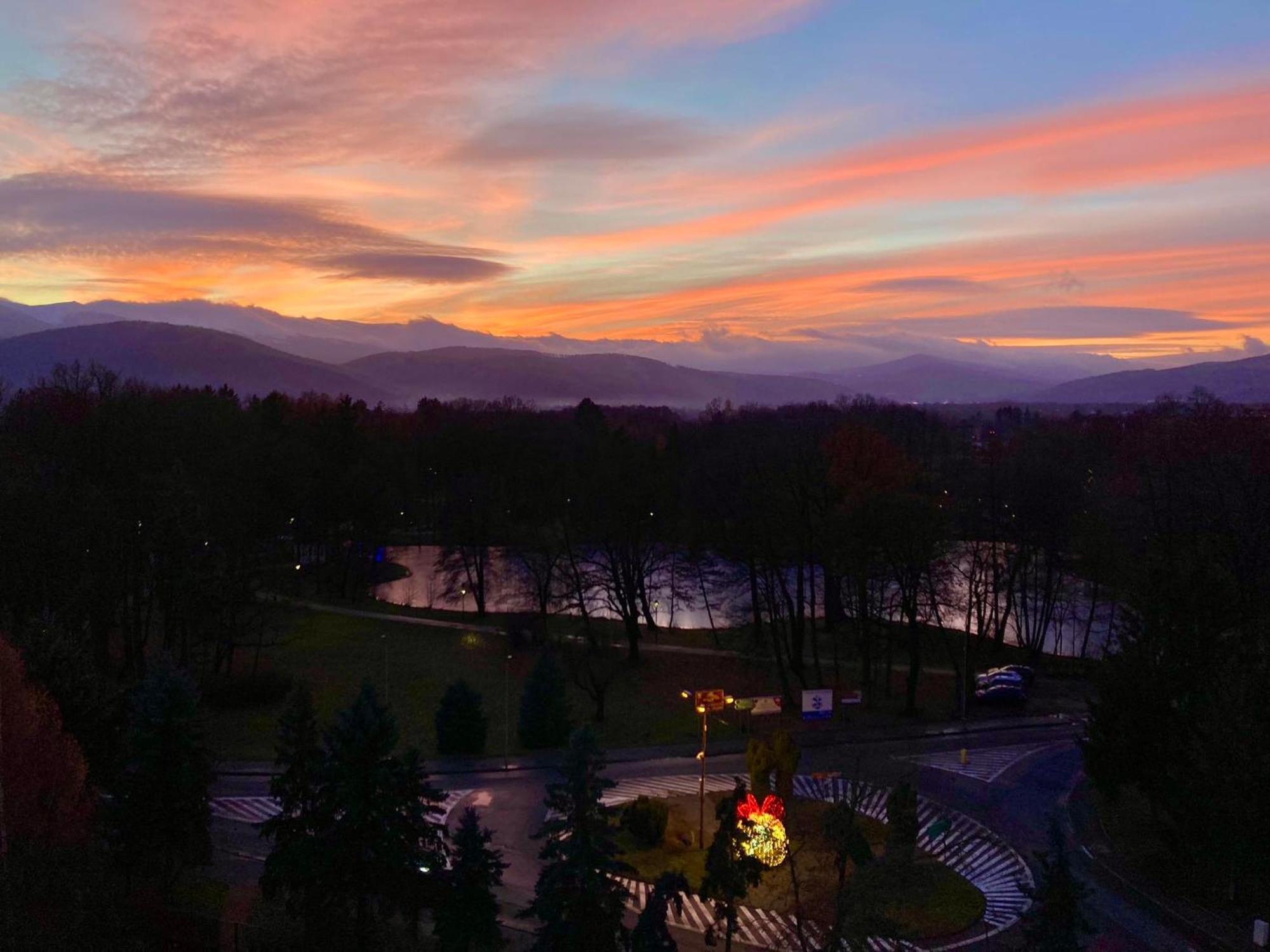 Elizjum Apartament Nad Termami Cieplice Jelenia Góra Buitenkant foto